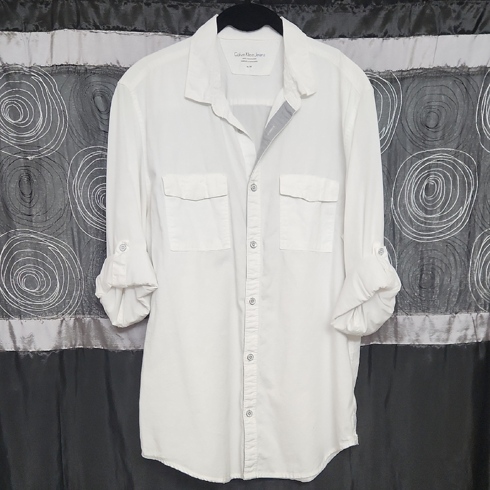 Calvin Klein Men's Casual White Button-Down Shirt